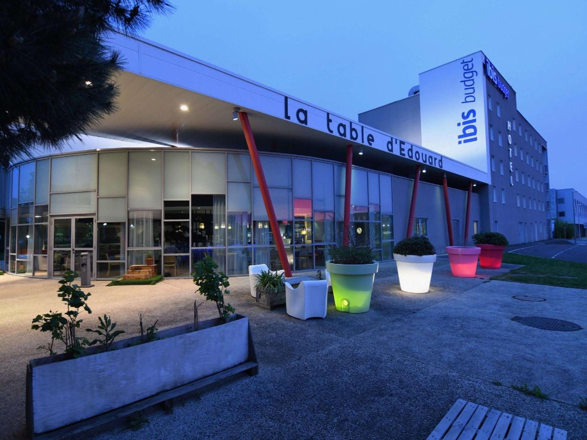 Ibis Budget Nantes Reze Aeroport Rezé Exterior foto